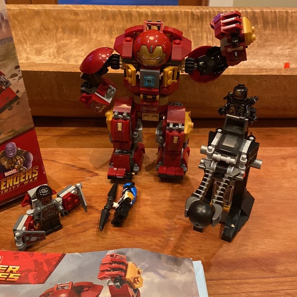 Lego Marvel “The Hulkbuster Smash-Up” #76104 - Picture 4 of 6